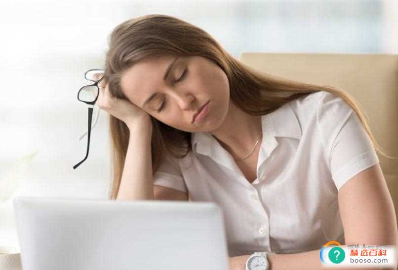 新冠病毒的症状与感冒的区别是什么