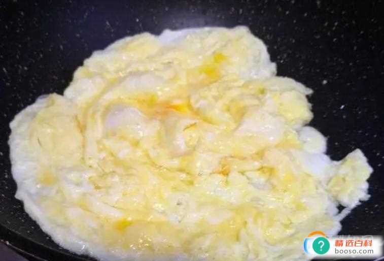 制作大葱炒鸡蛋的简单做法