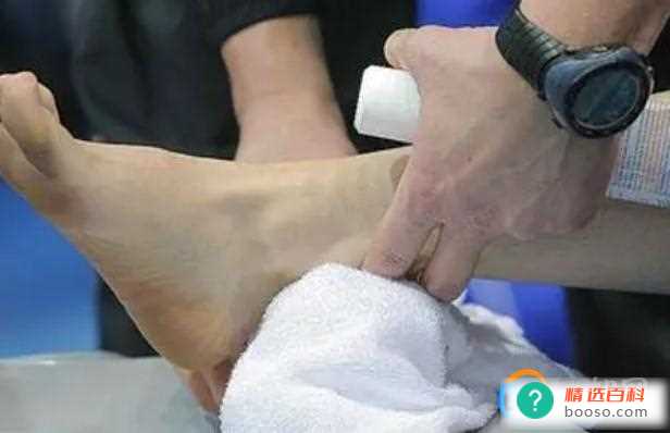 运动崴脚了怎么办