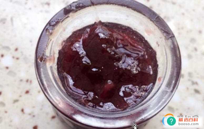 果酱放冰箱里为什么发霉(果酱产生霉变跟其养分含量、保存方式)