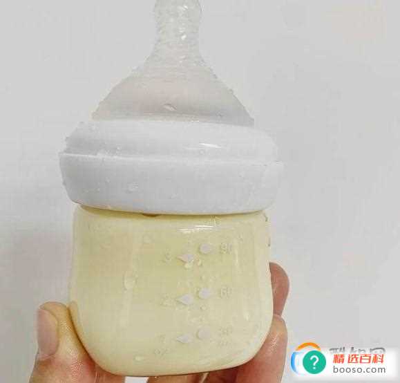 如何用水煮法给奶瓶消毒(奶瓶有味可以给宝宝使用吗)