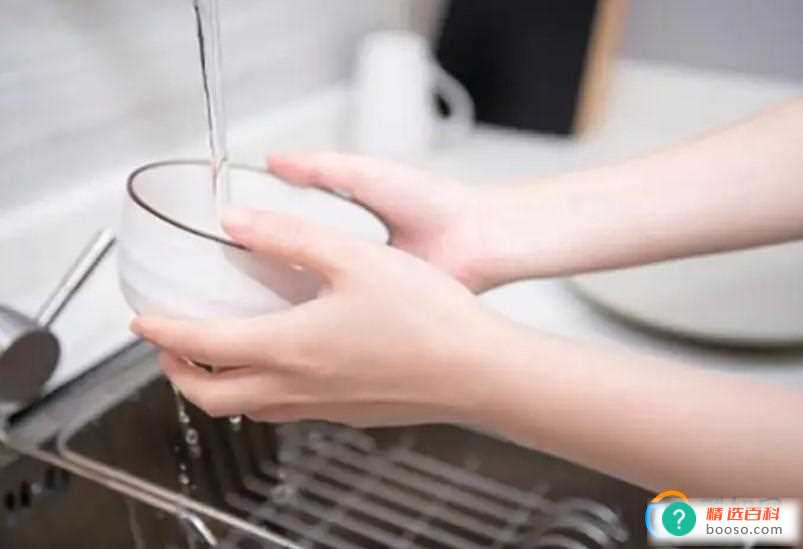 84消毒液用多少度的水稀释比较好