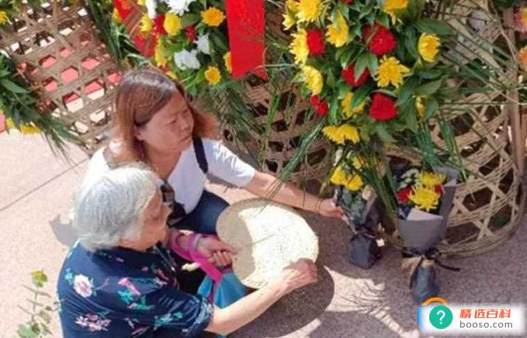 老人去世一年内可以参加婚礼吗(家里面有老人去世怎么举办婚宴)