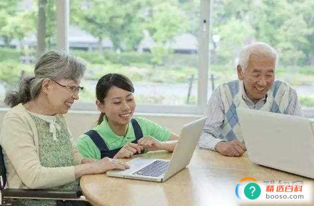 老年人就业不算劳动者算什么(60岁快递员猝死在工作岗位上体现的是什么)