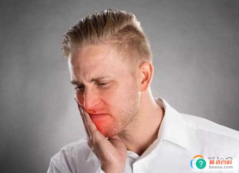 牙龈肿痛是什么原因(牙龈肿痛可能是物理性的原因)
