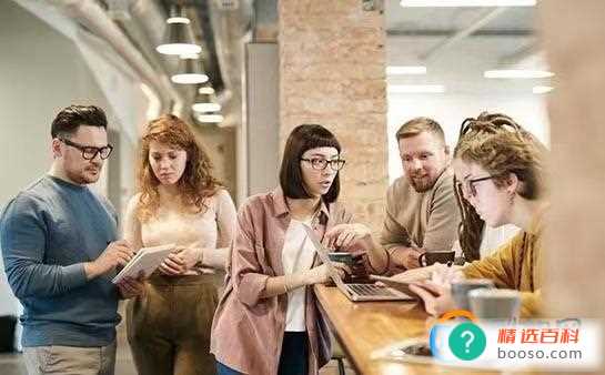 如何打破35岁职场困境(职场法则三个诀窍让你职场无敌)