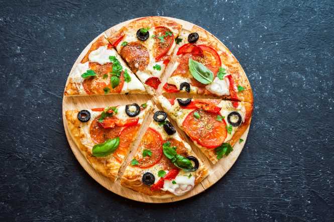 披萨一天吃多少不长胖(一周吃一次披萨会不会长胖)