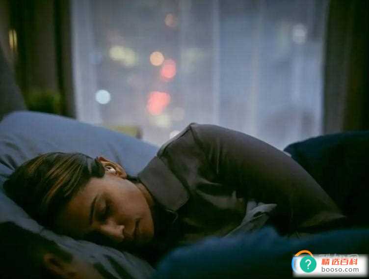 每天只睡几个小时算熬夜(每天睡够7个小时算熬夜吗)