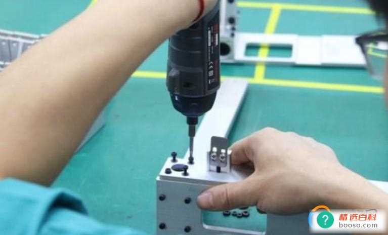 大学生打螺丝没什么不可以 大学毕业打螺丝丢人吗