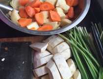 红烧牛肉的简单做法?红烧牛肉怎么做好吃又嫩