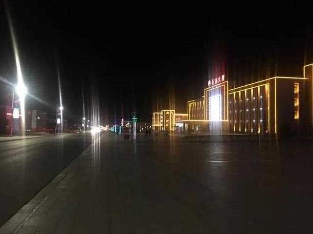 茫崖_中国最孤独的城市(茫崖市)