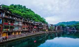 湖南旅游攻略景点必去（湖南旅游攻略景点必去的地方）(湖南旅游攻略景点必去)