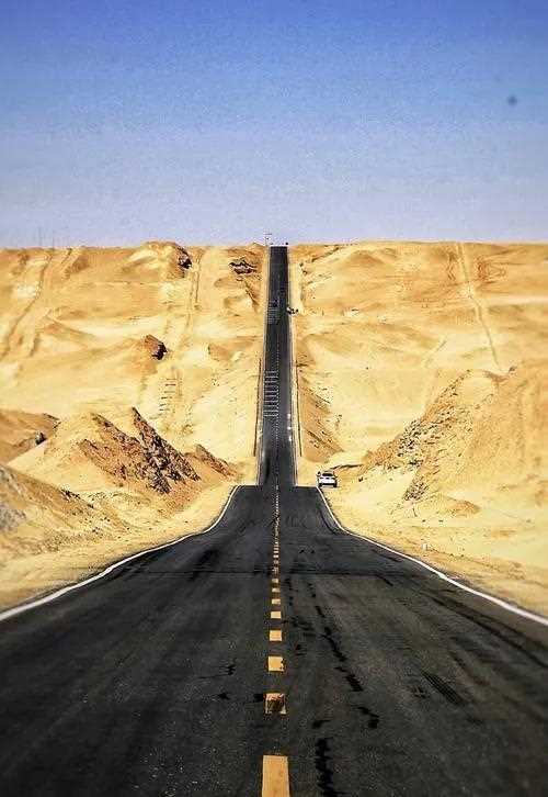 茫崖_中国最孤独的城市(茫崖市)