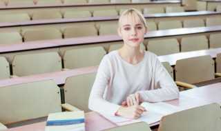 词语唯唯诺诺的意思_唯唯诺诺的意思(唯唯诺诺)