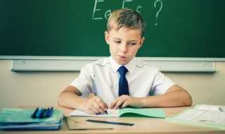 束手无策的解释以及拼音?成语束手无策是什么意思(束手无策什么意思)