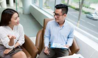 成语侃侃而谈的意思?成语侃侃而谈是什么意思(侃侃而谈)