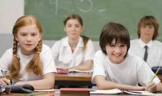 冠组词有哪些?冠组词多音字(冠的多音字组词)