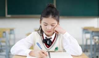 小娃撑小艇的出处_小娃撑小艇全诗的意思(小娃撑小艇)