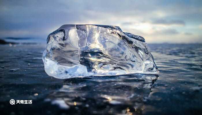 古诗的意思_稚子弄冰古诗的诗意_稚子弄冰(稚子弄冰的意思诗意)