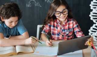 迅雷不及掩耳盗铃之势的翻译?迅雷不及掩耳盗铃之势是什么意思(迅雷不及掩耳之势)