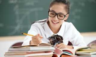 词语负重前行的意思是什么?负重前行的意思(负重前行)