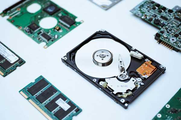 固态硬盘的意思是什么?固态硬盘是什么意思(固态硬盘是什么意思)