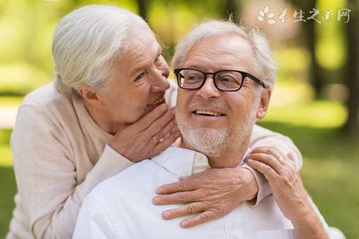 肯定可以_咖啡可以加牛奶吗?(咖啡能加牛奶吗)