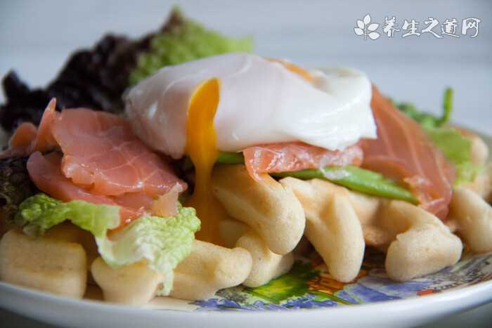 聋哑人学车也很棒_手语加画图(聋哑人开车)