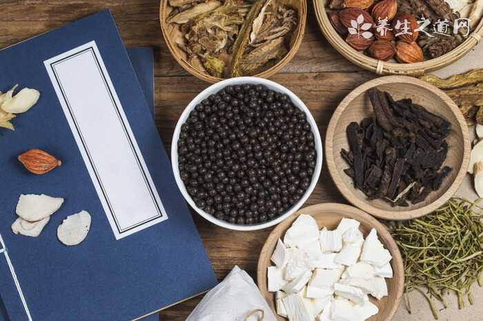 盘点明星收到的美食！_吴磊把粉丝送的笋炒着吃了(吴磊把粉丝送的笋吃了)